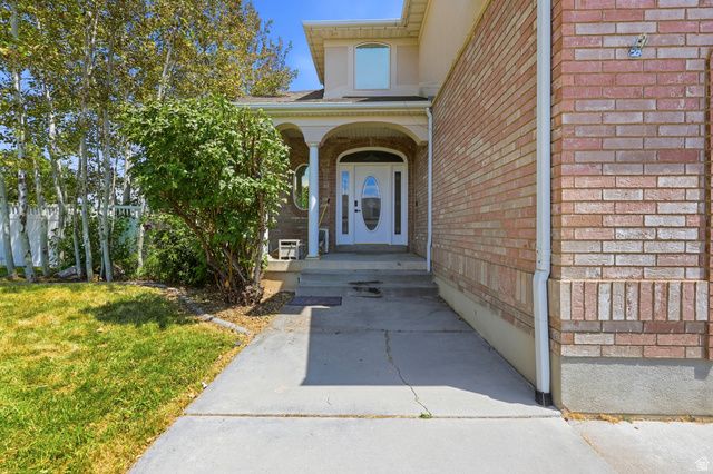 2715 S 800 W, Syracuse, UT 84075
