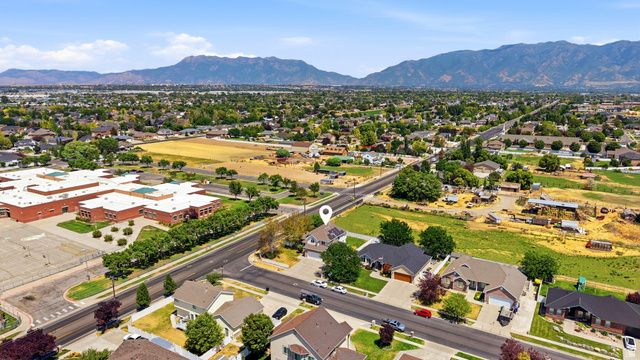 2715 S 800 W, Syracuse, UT 84075