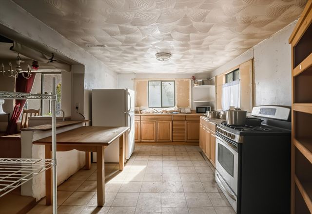 2241 San Ygnacio Road SW, Albuquerque, NM 87105