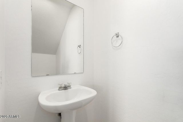 3124 W MALDONADO Road, Phoenix, AZ 85041