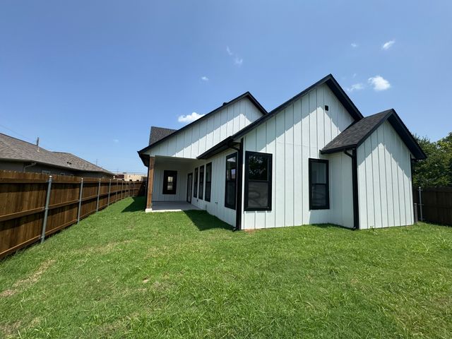 4911 LEE Street, Greenville, TX 75401