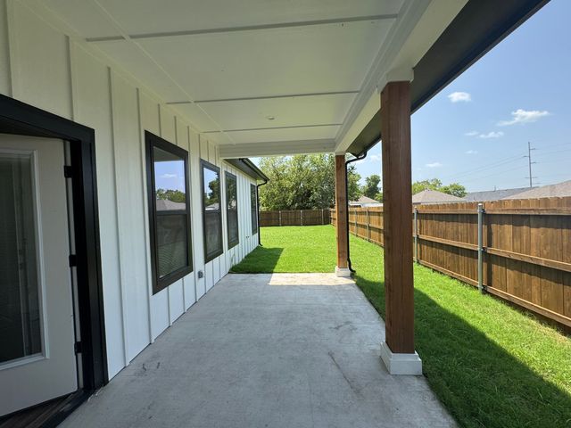 4911 LEE Street, Greenville, TX 75401
