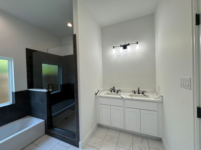 4911 LEE Street, Greenville, TX 75401