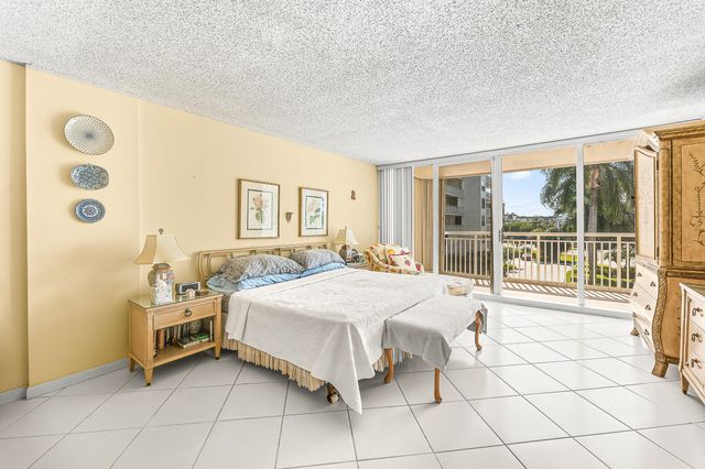 3546 S Ocean Boulevard 317, South Palm Beach, FL 33480