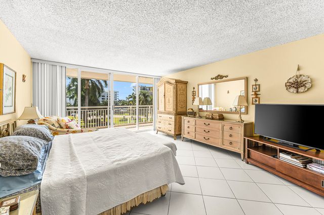 3546 S Ocean Boulevard 317, South Palm Beach, FL 33480