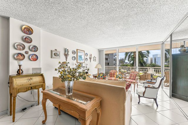 3546 S Ocean Boulevard 317, South Palm Beach, FL 33480