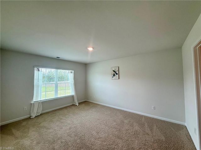 202 Alamos Avenue, Lexington, NC 27295
