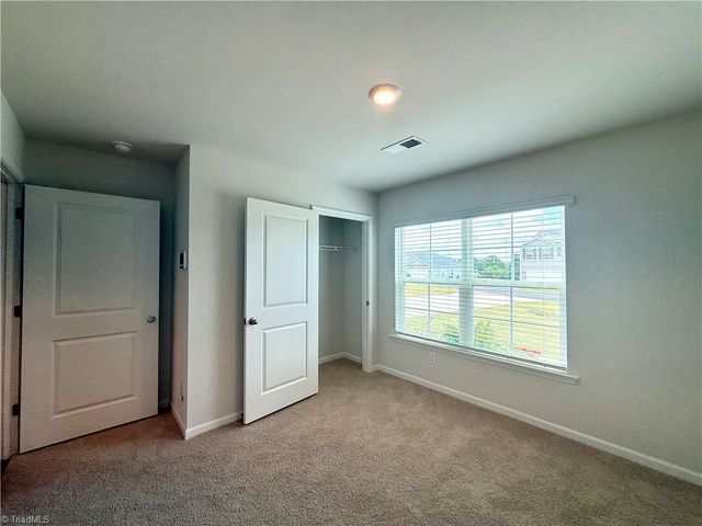 202 Alamos Avenue, Lexington, NC 27295