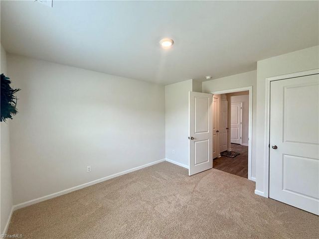 202 Alamos Avenue, Lexington, NC 27295