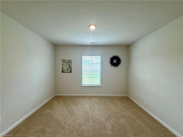 202 Alamos Avenue, Lexington, NC 27295
