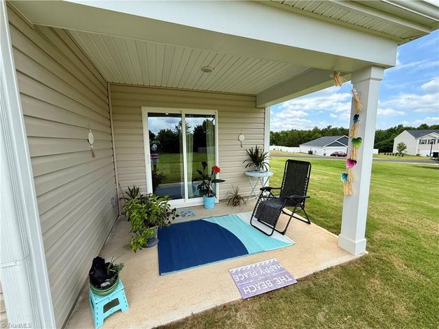 202 Alamos Avenue, Lexington, NC 27295