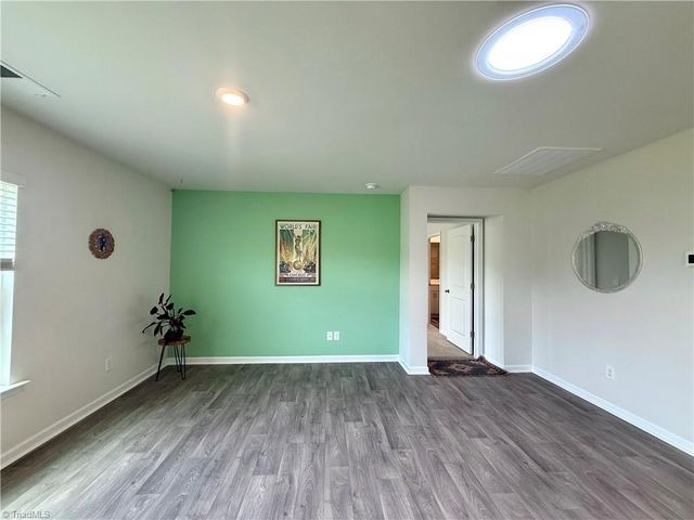 202 Alamos Avenue, Lexington, NC 27295