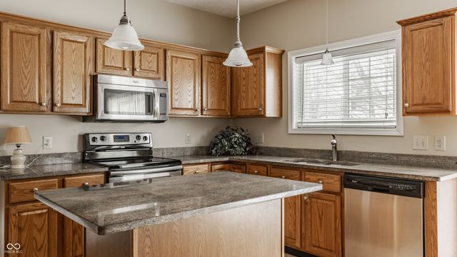 10804 Independence Way, Carmel, IN 46032