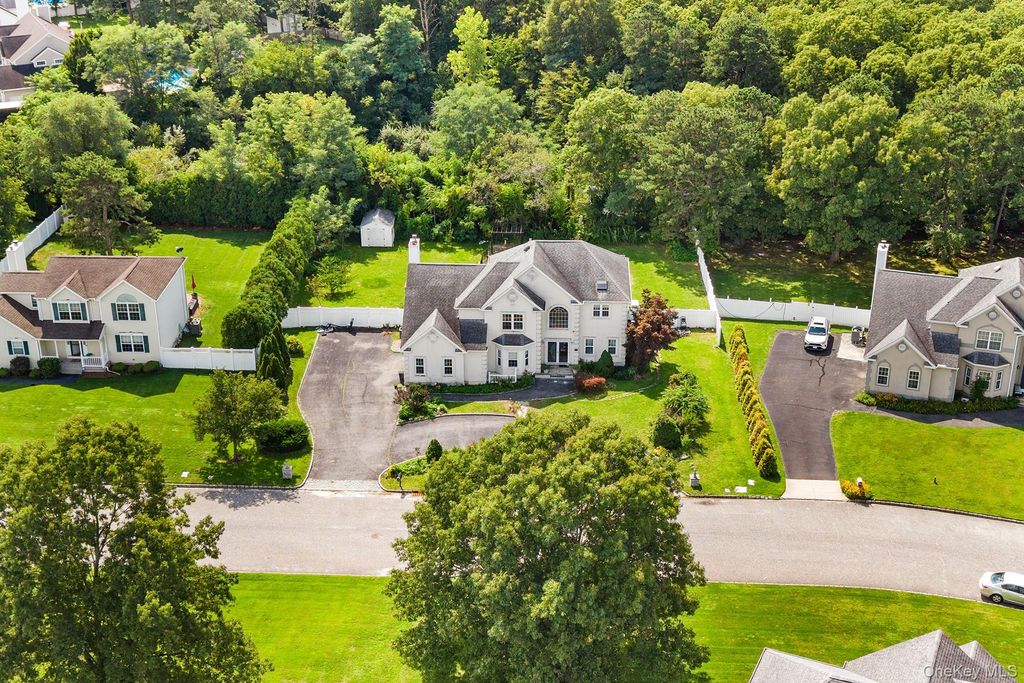 51 Jordan Drive, Medford, NY 11763 — photo 2