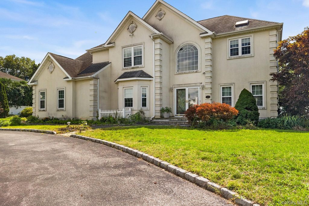 51 Jordan Drive, Medford, NY 11763 — photo 3