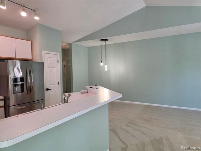 8130 Autumn Woods Trail, Ypsilanti, MI 48198