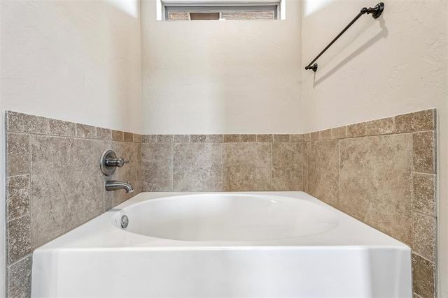 1330 NW 17th Street, Newcastle, OK 73065