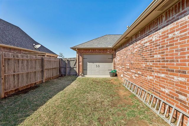 1330 NW 17th Street, Newcastle, OK 73065