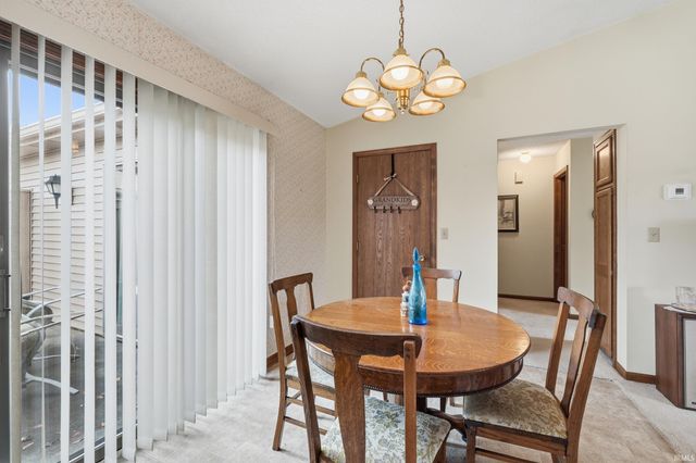 1554 E Kammerer Road, Kendallville, IN 46755