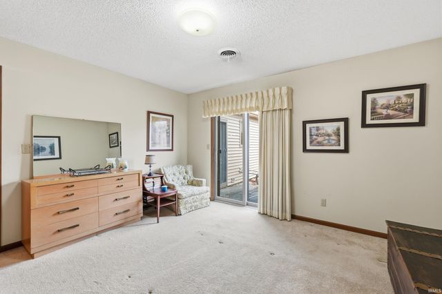 1554 E Kammerer Road, Kendallville, IN 46755