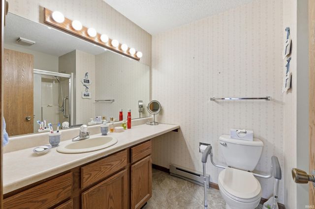 1554 E Kammerer Road, Kendallville, IN 46755