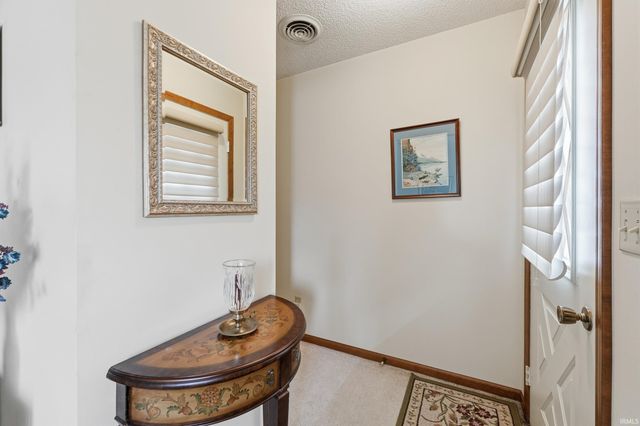 1554 E Kammerer Road, Kendallville, IN 46755