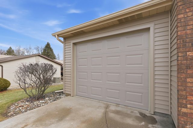 1554 E Kammerer Road, Kendallville, IN 46755