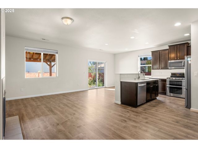 9203 Ne 165TH Ave, Vancouver, WA 98682