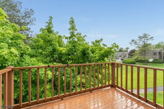 6 Wood Duck Ct, Allamuchy Twp., NJ 07840