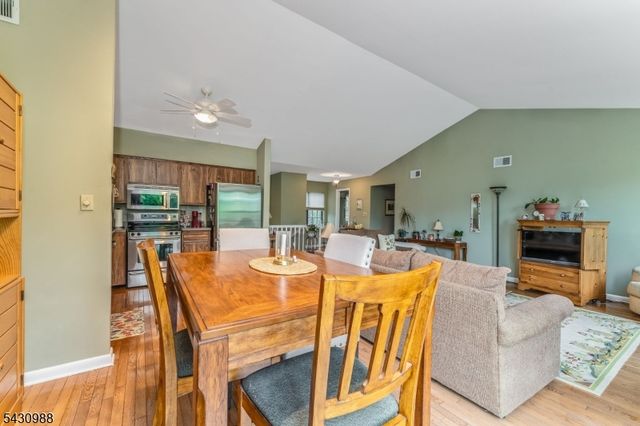 6 Wood Duck Ct, Allamuchy Twp., NJ 07840