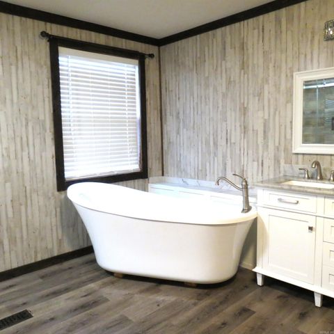 3692 Joanett Road, Redfield, AR 72132