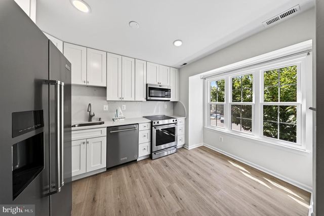 4123 WEEPING WILLOW CT, Chantilly, VA 20151