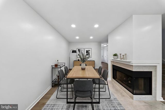 4123 WEEPING WILLOW CT, Chantilly, VA 20151