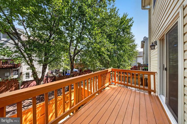 4123 WEEPING WILLOW CT, Chantilly, VA 20151