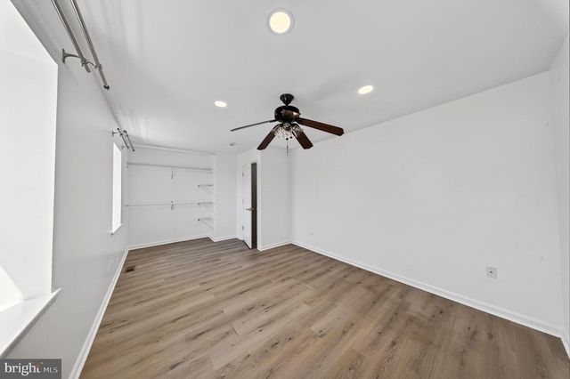 4123 WEEPING WILLOW CT, Chantilly, VA 20151