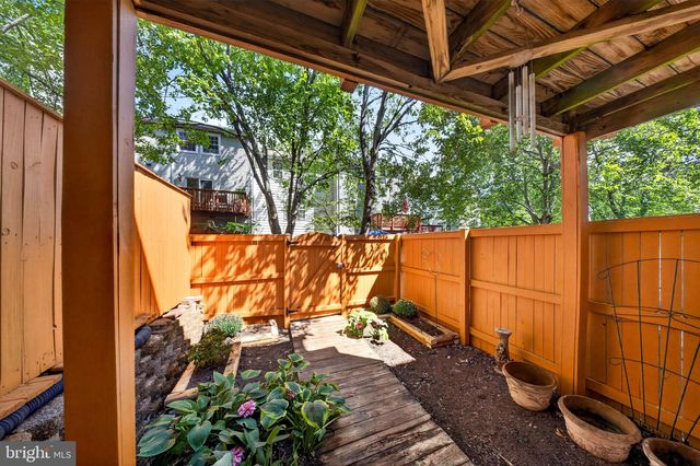 4123 WEEPING WILLOW CT, Chantilly, VA 20151