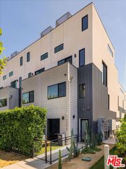 11310 Victory Boulevard, North Hollywood, CA 91606