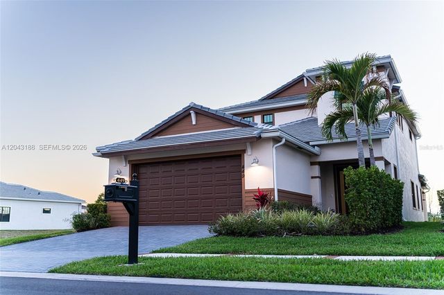 449 SE Fascino Circle, Port St. Lucie, Port St Lucie, FL 34984