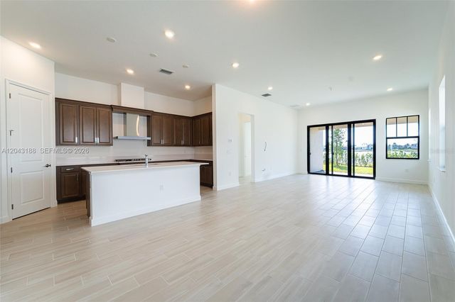 449 SE Fascino Circle, Port St. Lucie, Port St Lucie, FL 34984