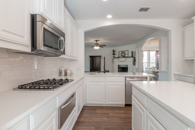 2909 Pioneer Drive, Melissa, TX 75454