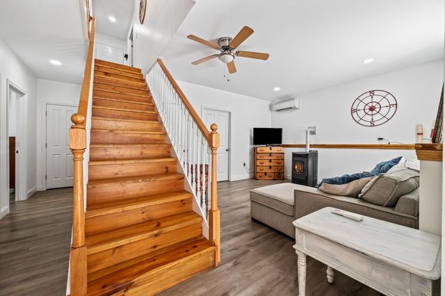 17 Wakefield Road, Brownfield, ME 04010