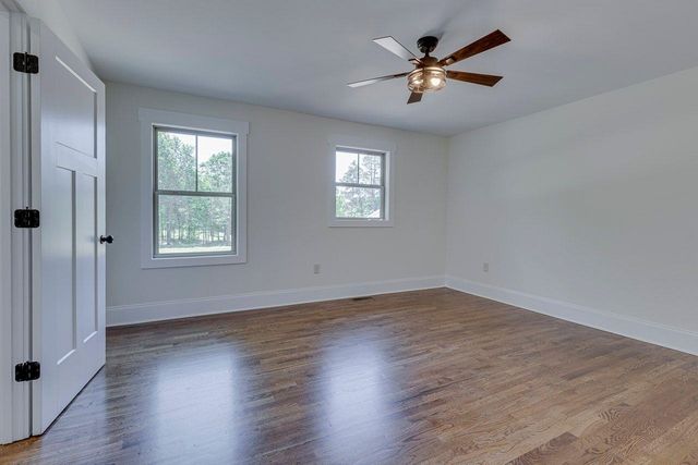 1041 Motlow School Road, Campobello, SC 29322