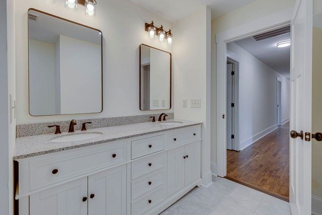 1041 Motlow School Road, Campobello, SC 29322