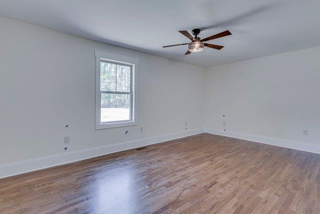 1041 Motlow School Road, Campobello, SC 29322
