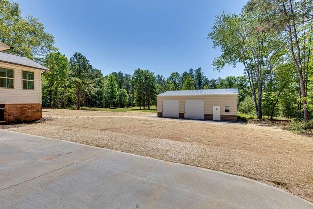 1041 Motlow School Road, Campobello, SC 29322