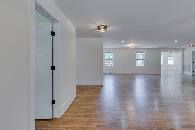 1041 Motlow School Road, Campobello, SC 29322