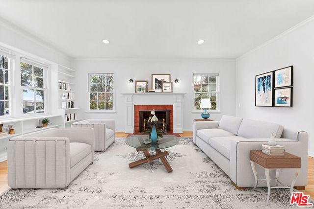 2825 Washington Avenue, Santa Monica, CA 90403