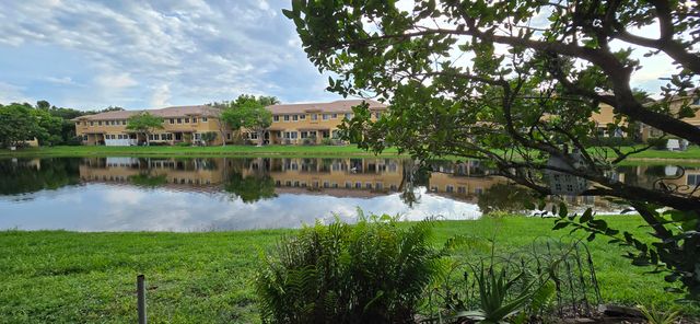 4305 Coventry Pointe Way, Lake Worth, FL 33461