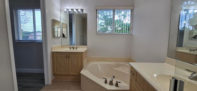 4305 Coventry Pointe Way, Lake Worth, FL 33461