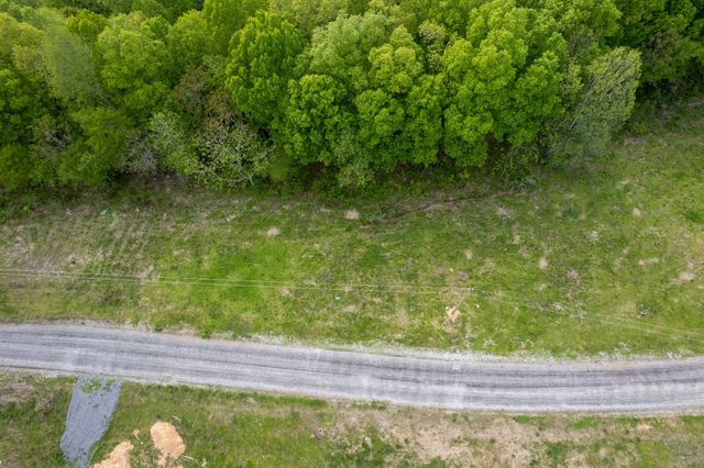 343536 Eli Ln, Baxter, TN 38544
